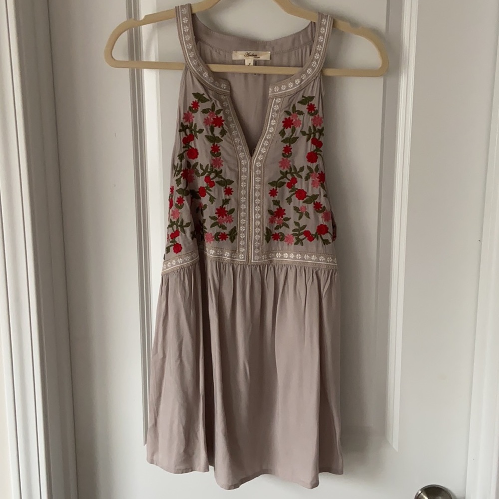 Floral embroidered tank